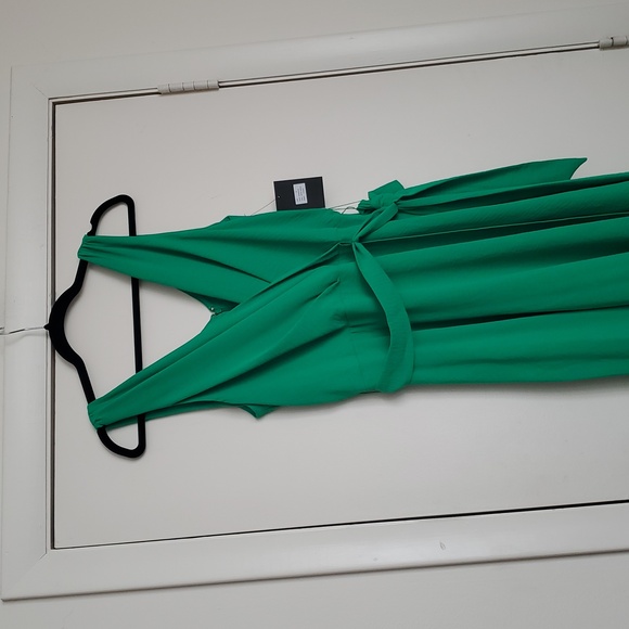 DKNY Apple Green Sleeveless Cocktail Dress - Picture 2 of 16